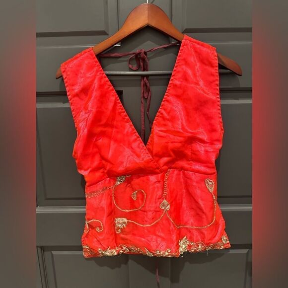 Red backless tie top - Picture 1 of 3